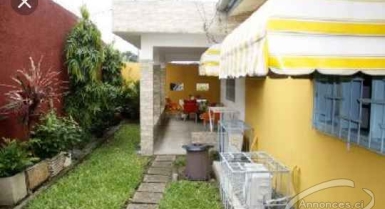 Villa de 4 pièces à louer à la riviéra 3