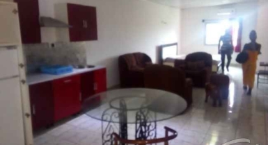  location 3 pcs cocody las palmas/ aghien