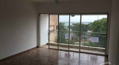 Appartement de 3 pièces à la riviera golf