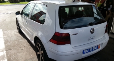 2_107874910.jpg