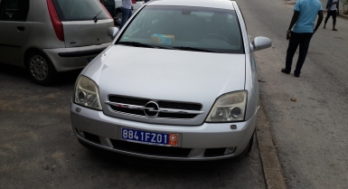 2_175849064.jpg