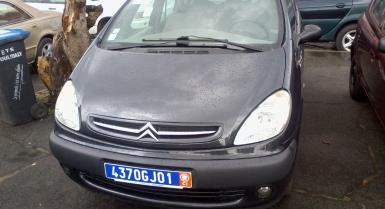 2_179757246.jpg
