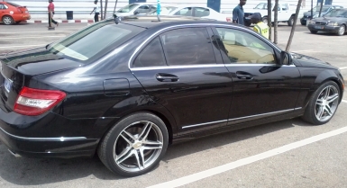 2_308971480.jpg