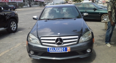 2_52160348.jpg