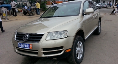 2_64741473.jpg