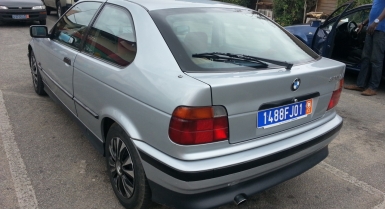 2_76388945.jpg