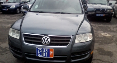 2_843105695.jpg