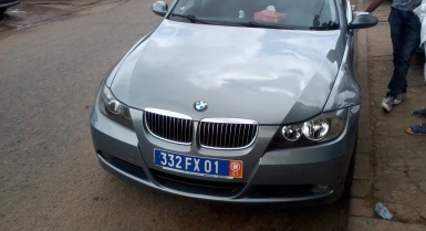 2_880921763.jpg