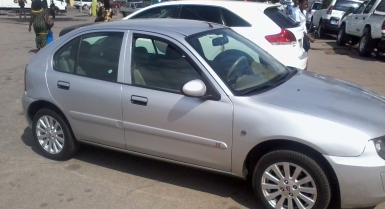2_90553071.jpg