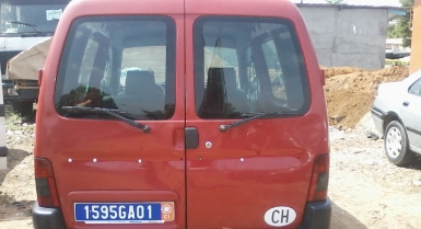 3_92799649.jpg