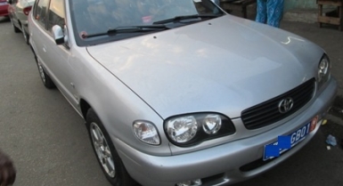 4_38946300.jpg