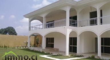 Villa de 16p sur 1500m²