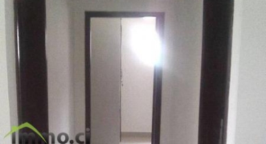 APPARTEMENT DE 4 PIECES À LA RIVIERA BONOUMIN