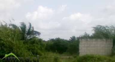 TERRAIN DE 600m² À ANGRÉ CHATEAU