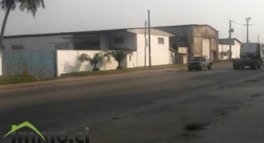 ENTREPOT sur 4000m²