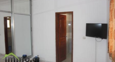 Appartement meublé de 2 pièces à la 7ième Tranche