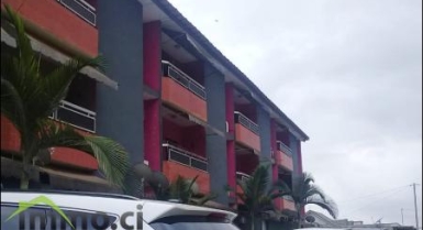 APPARTEMENTS  DE 3 PIECES À  LA RIVIERA BONOUMIN / PRES D’ABIDJAN MALL