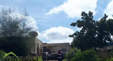 GRANDE ET BELLE VILLA À CÉDER À YAMOUSSOUKRO