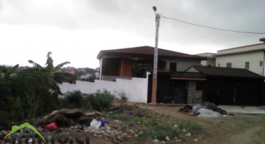 DUPLEX DE 8PCS AVEC PISCINE / 500m2