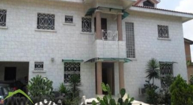 DUPLEX 9 PIECES + PISCINE