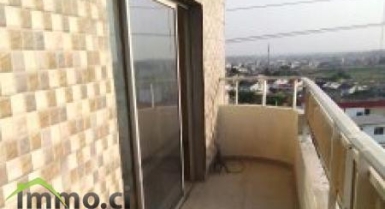 Appartement de 03 pièces situé a la Riviera saint viateur au 2e étage