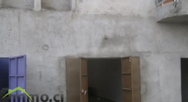 GRAND MAGASIN A LOUER A ANGRE