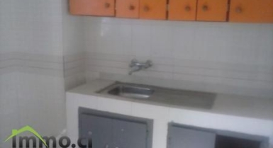 Studio dans la zone de faya