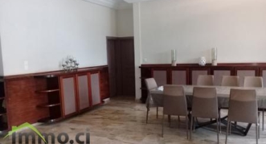 Villa duplex de 7 chambres en zone 3