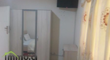 villa 04 pièces meublée