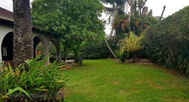 Villa basse de 7 pièces à Cocody ambassade