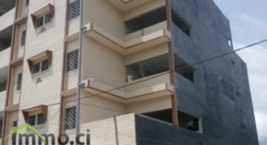 STUDIO et 4 pièces à louer à Yopougon academie diop