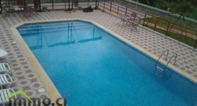 Villa de 6 pièces meublée