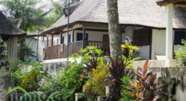 03 BUNGALOWS + 01 BATEAU