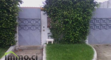 VILLA BASSE DE 7 PIECES