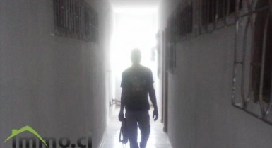 Studio construit en appartement